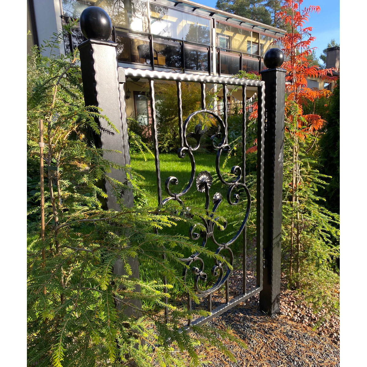 Metalliportti | Sisustusliike Portiikki Metalliportti valurautaa.