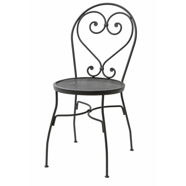 valurautatuoli, takorautatuoli, Takorautainen tuoli, harmaa metallituoli, pihatuoli, parveketuoli, maalaisromanttinen sisustus, sisustaminen, musta rautatuoli, musta takorautatuoli, harmaa takorautatuoli
