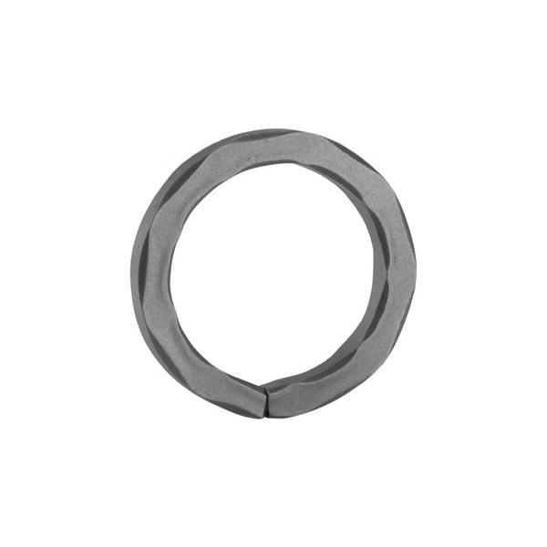 Reunoilta taottu rengas, rautarengas.